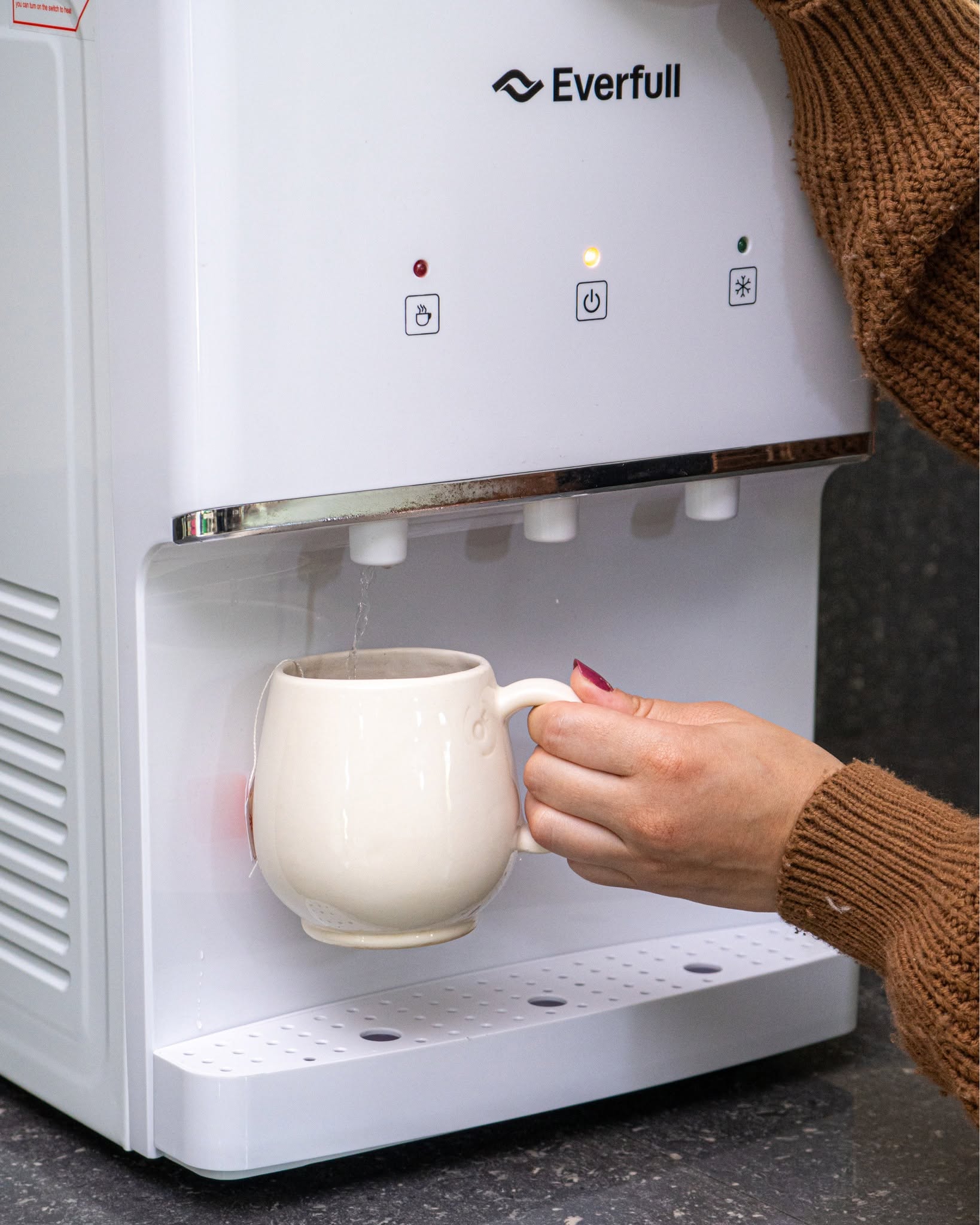 Dispensers de agua para empresas y oficinas en Córdoba: qué tener en cuenta antes de elegir